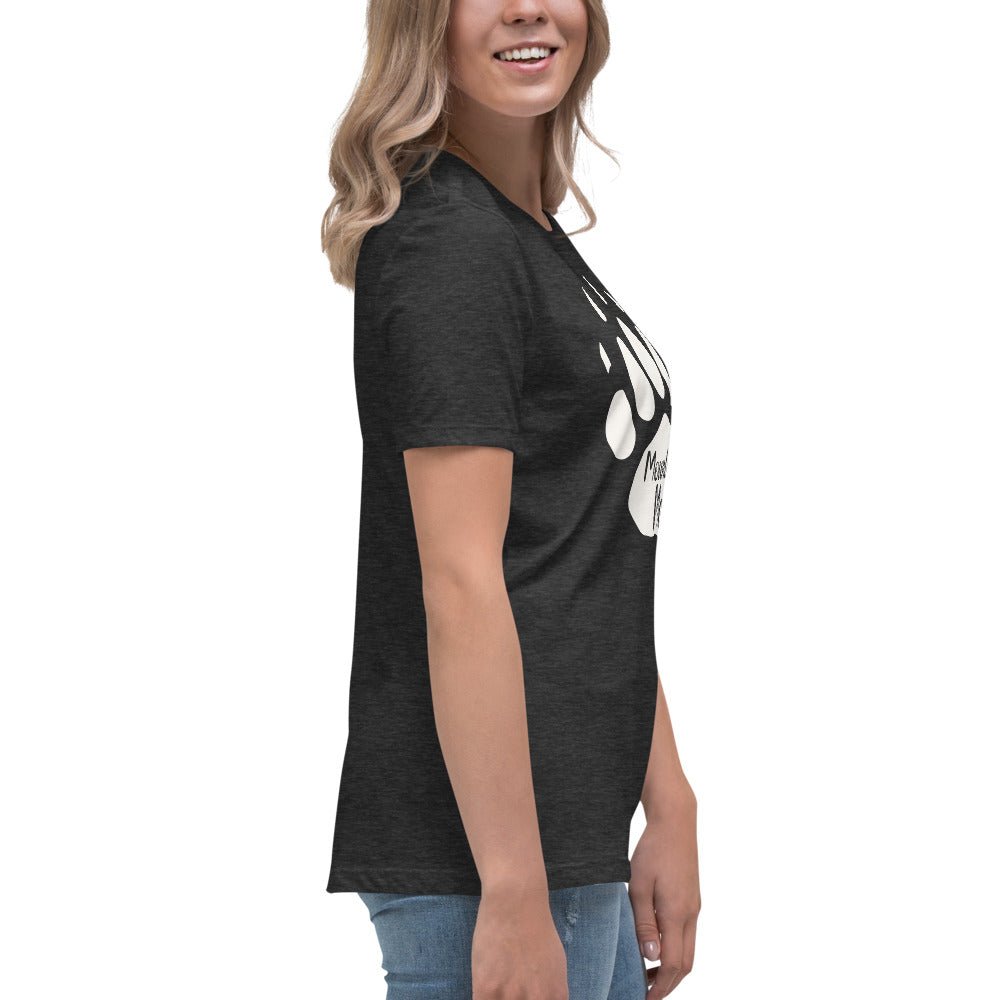 Mountain Mama Bear Paw Women's Relaxed T-Shirt - Get Deerty